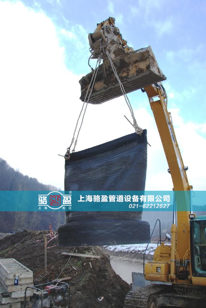 大口徑橡膠法蘭式<a href=http://www.gzhjjs.com/ target=_blank class=infotextkey><a href=http://www.gzhjjs.com target=_blank class=infotextkey>鴨嘴閥</a></a>安裝圖